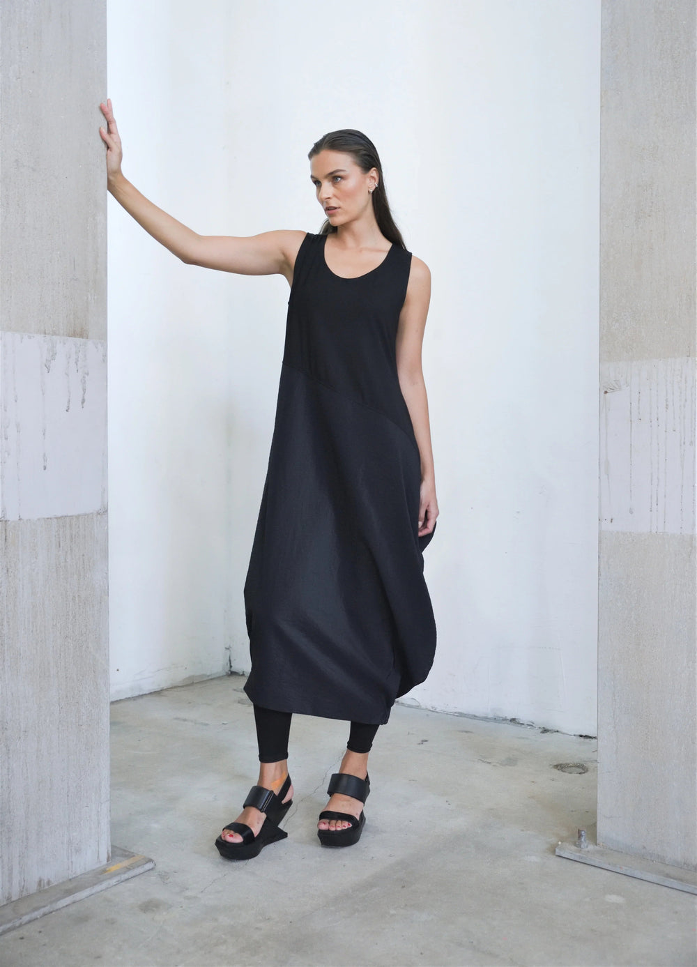 Sleeveless Babylon dress