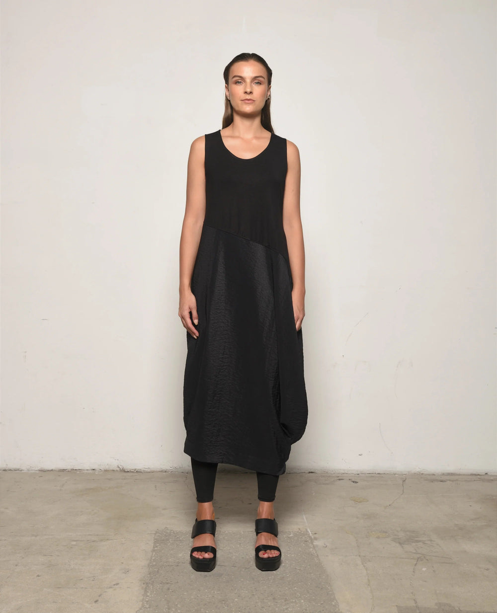 Sleeveless Babylon dress