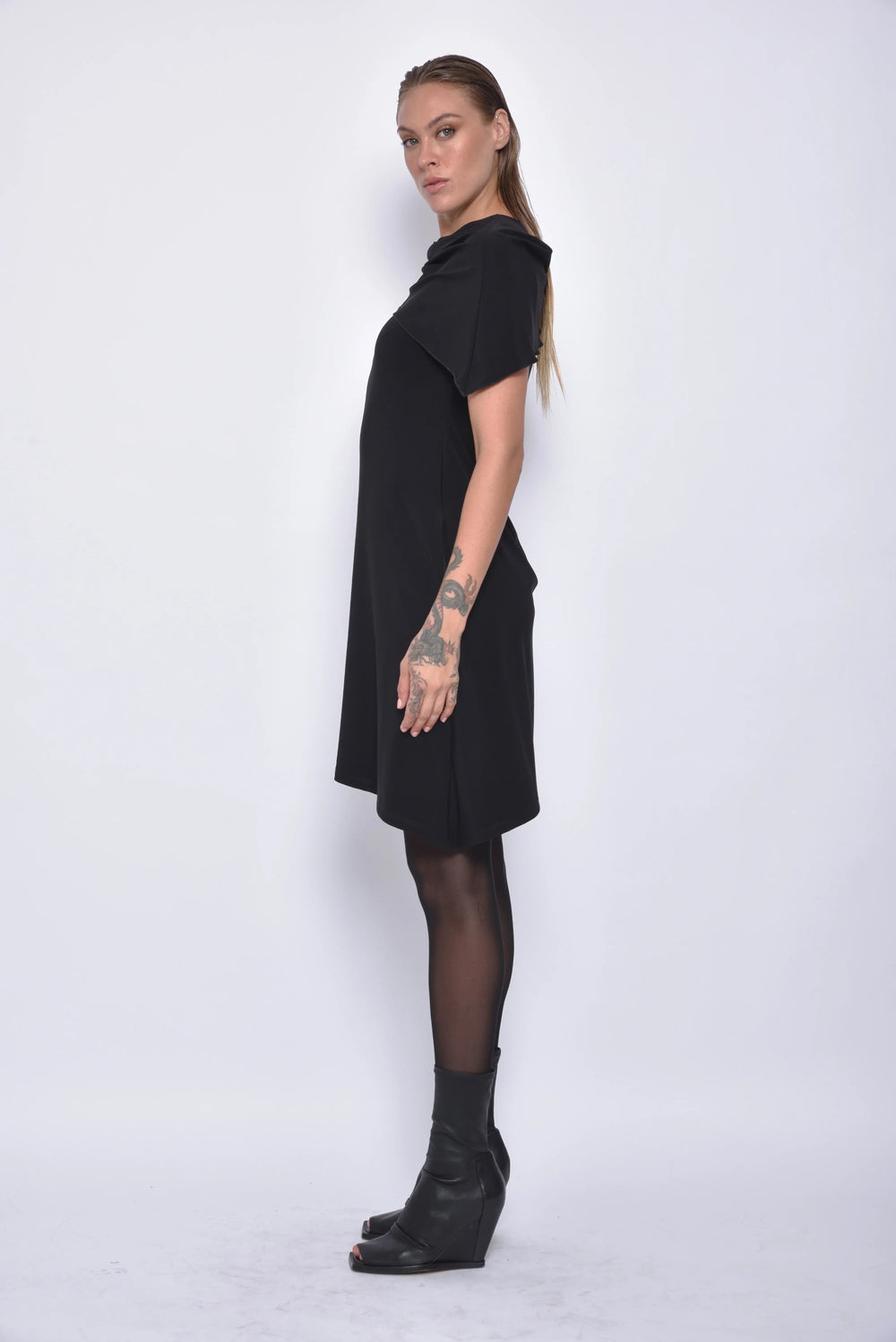 Sleeveless Selene dress