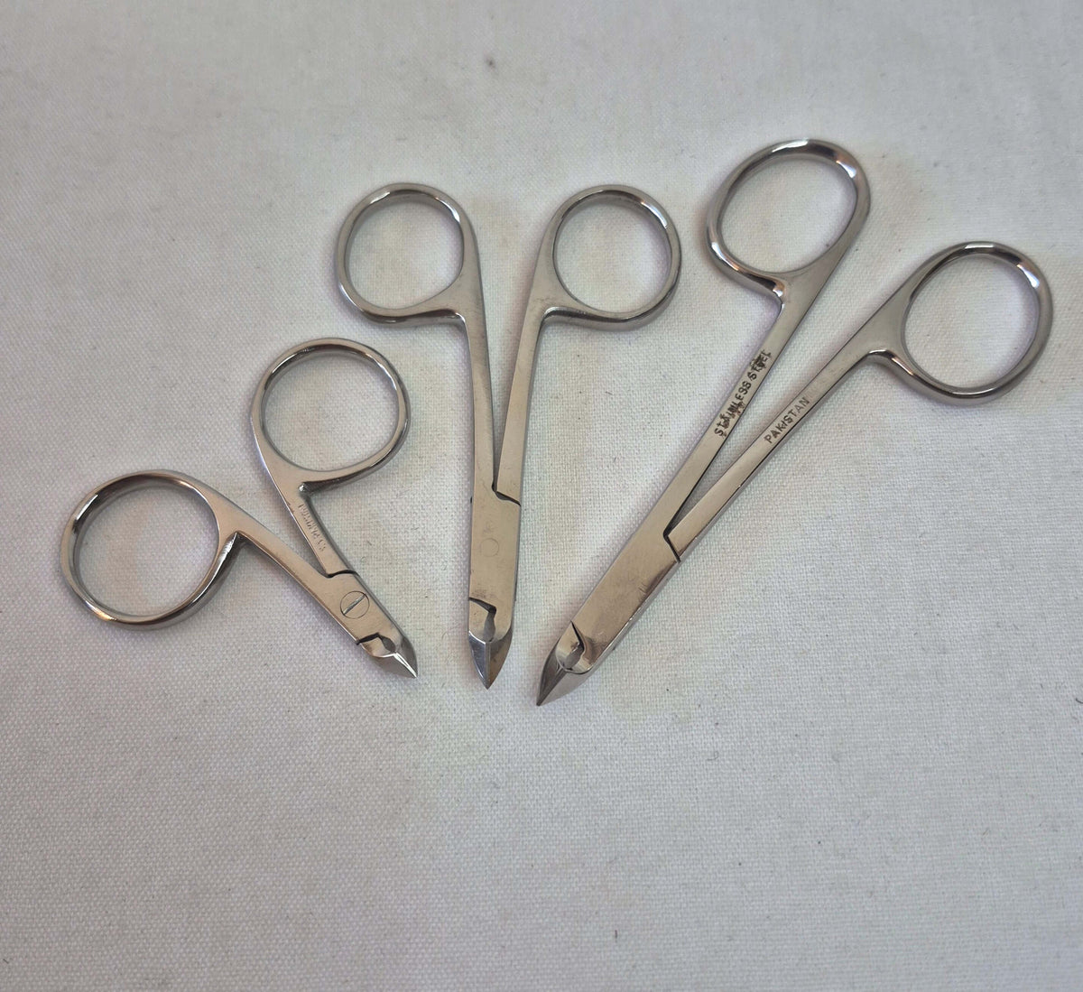 Cuticle Nipper, scissor handle (3 sizes available)