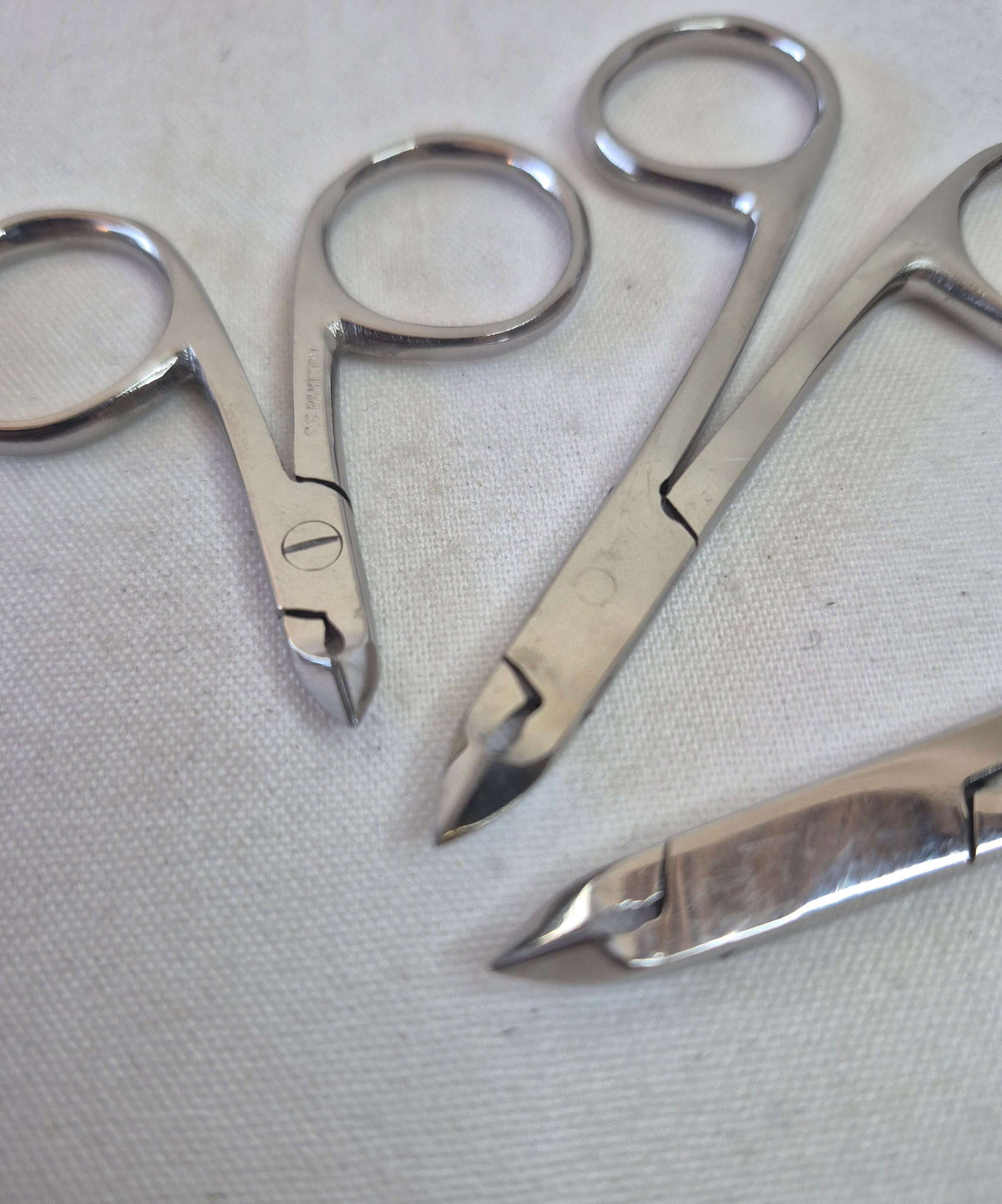 Cuticle Nipper, scissor handle (3 sizes available)