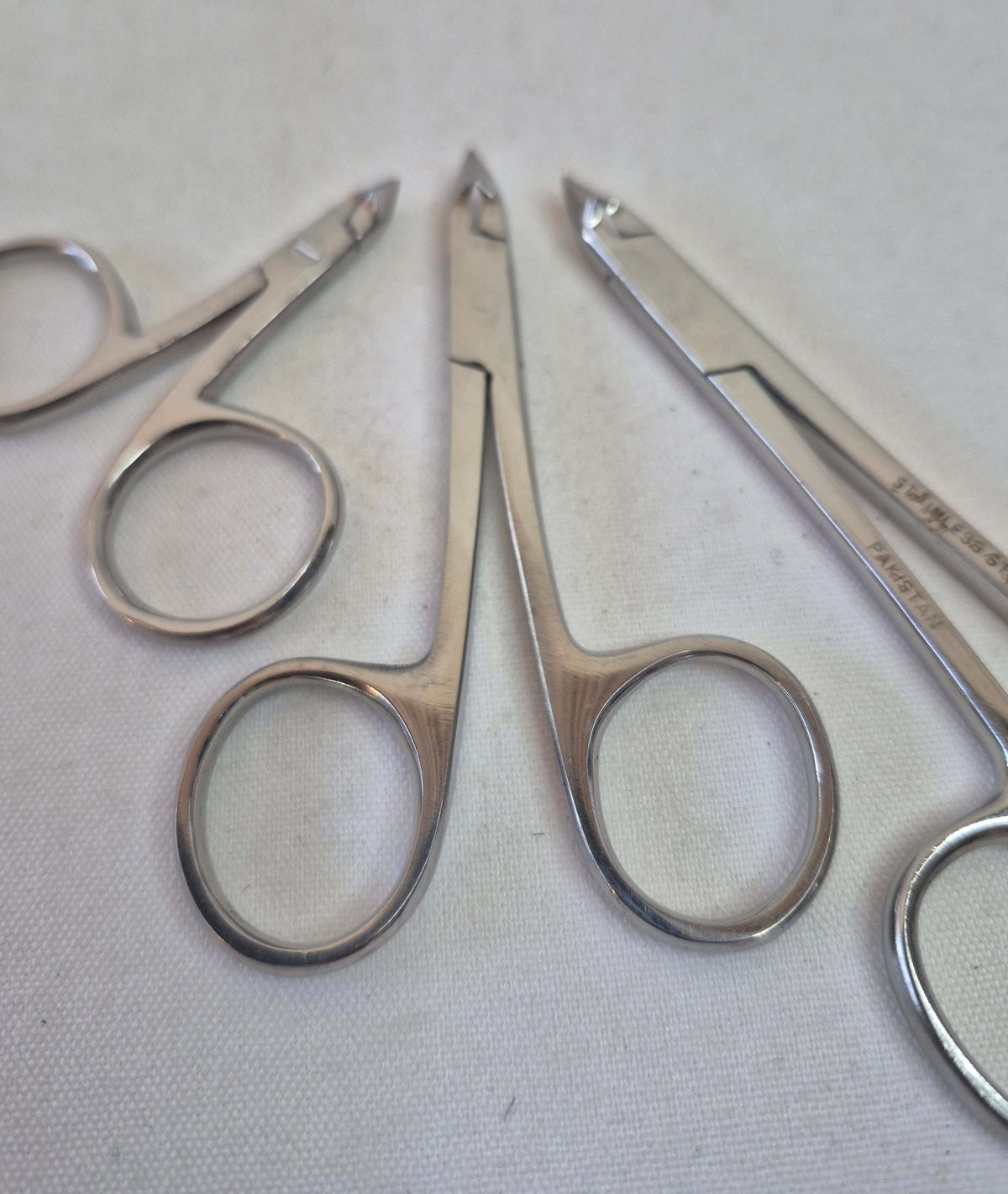 Cuticle Nipper, scissor handle (3 sizes available)