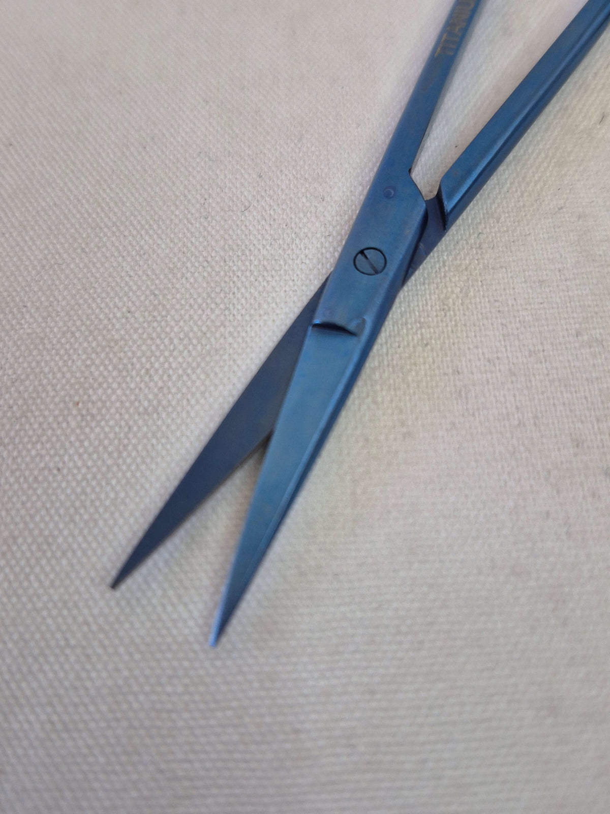 Iris Scissor, Straight 4.5" (4 options)