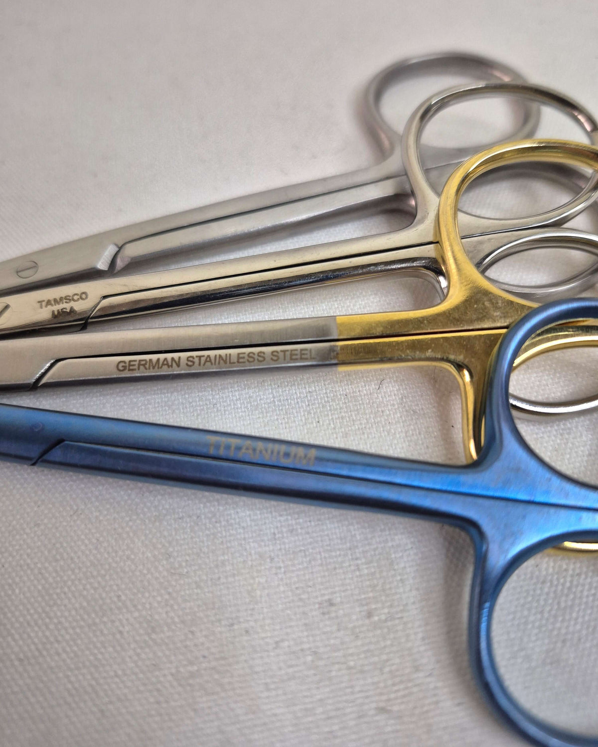 Iris Scissor, Straight 4.5" (4 options)