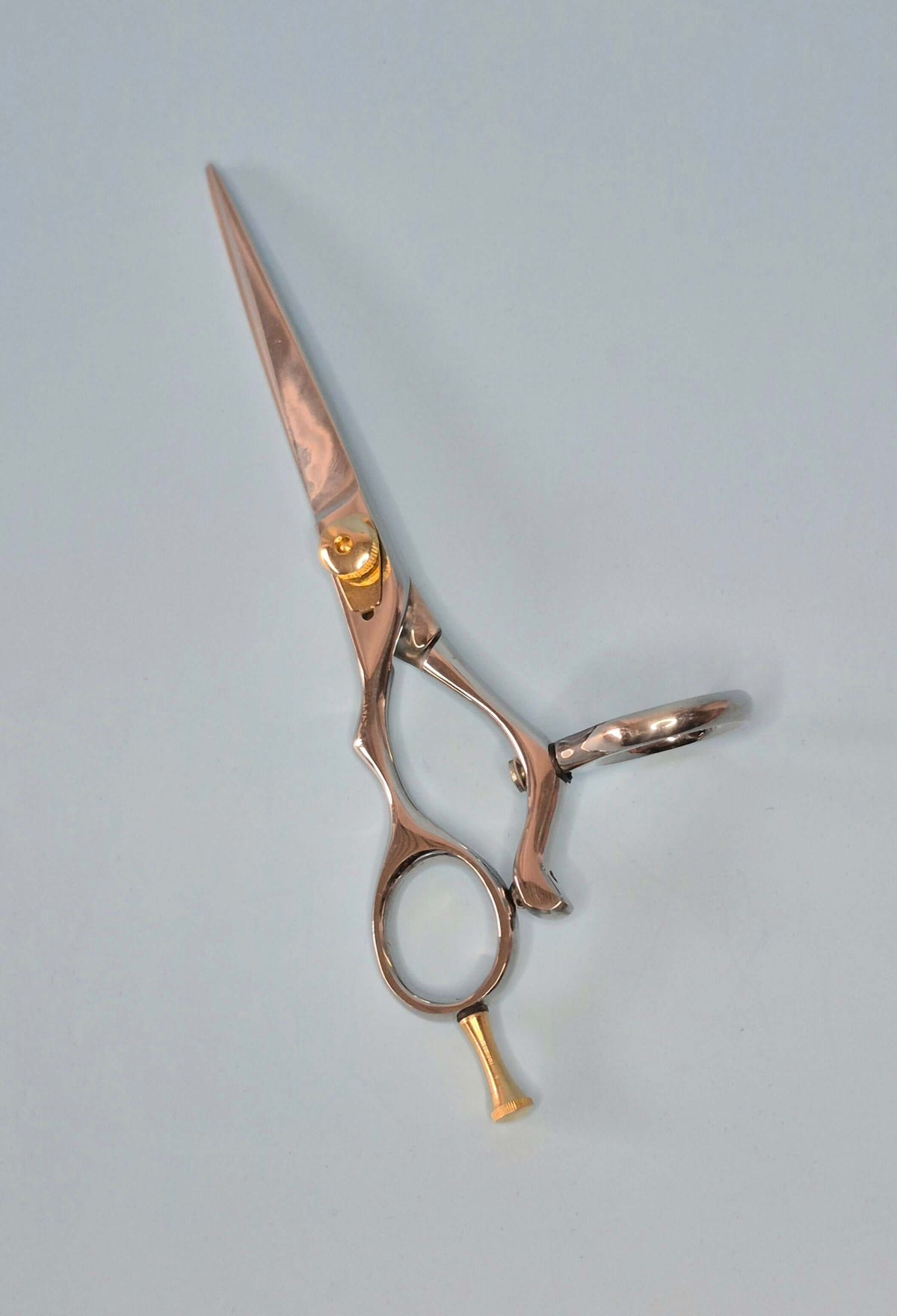 Ciseaux à pouce pivotant pour gauchers 6"