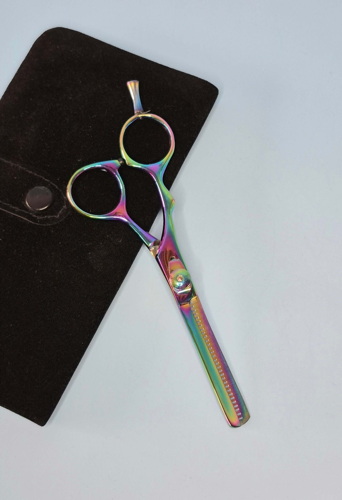 Ciseaux sculpteurs de précision pour gauchers 5,5" – Améliorez votre expérience de coupe de cheveux