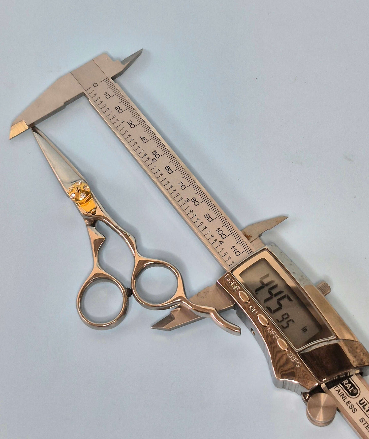 Precision Mini Shears for Detailed Grooming – Perfect for Hair and Eyebrow Trimming
