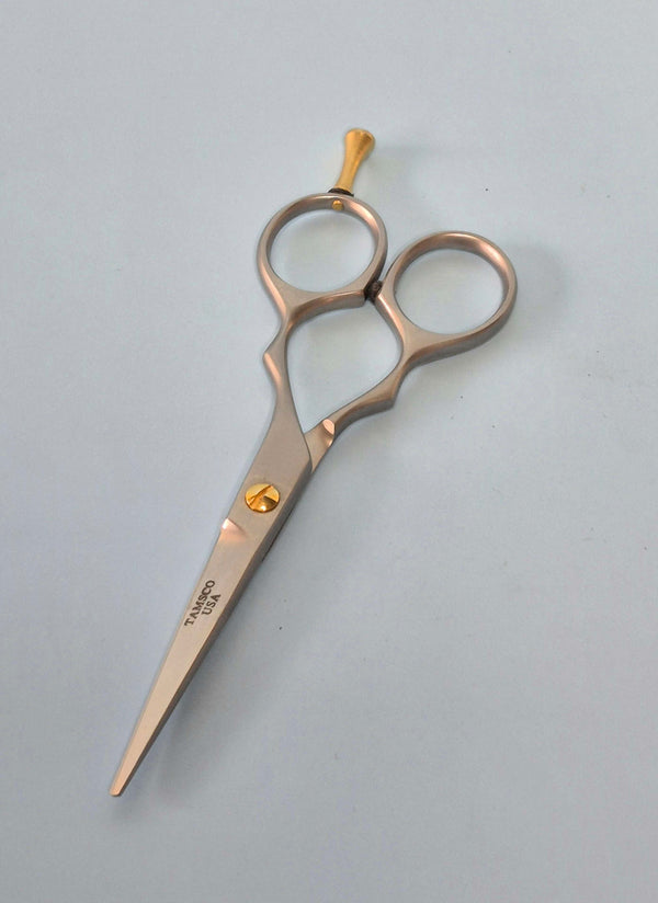 Tijeras de punta de precisión: perfectas para cortes detallados y aseo personal