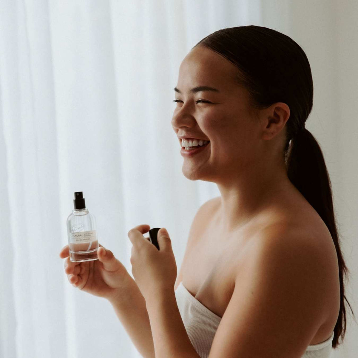 Flaura Eau De Parfum - Snipetell