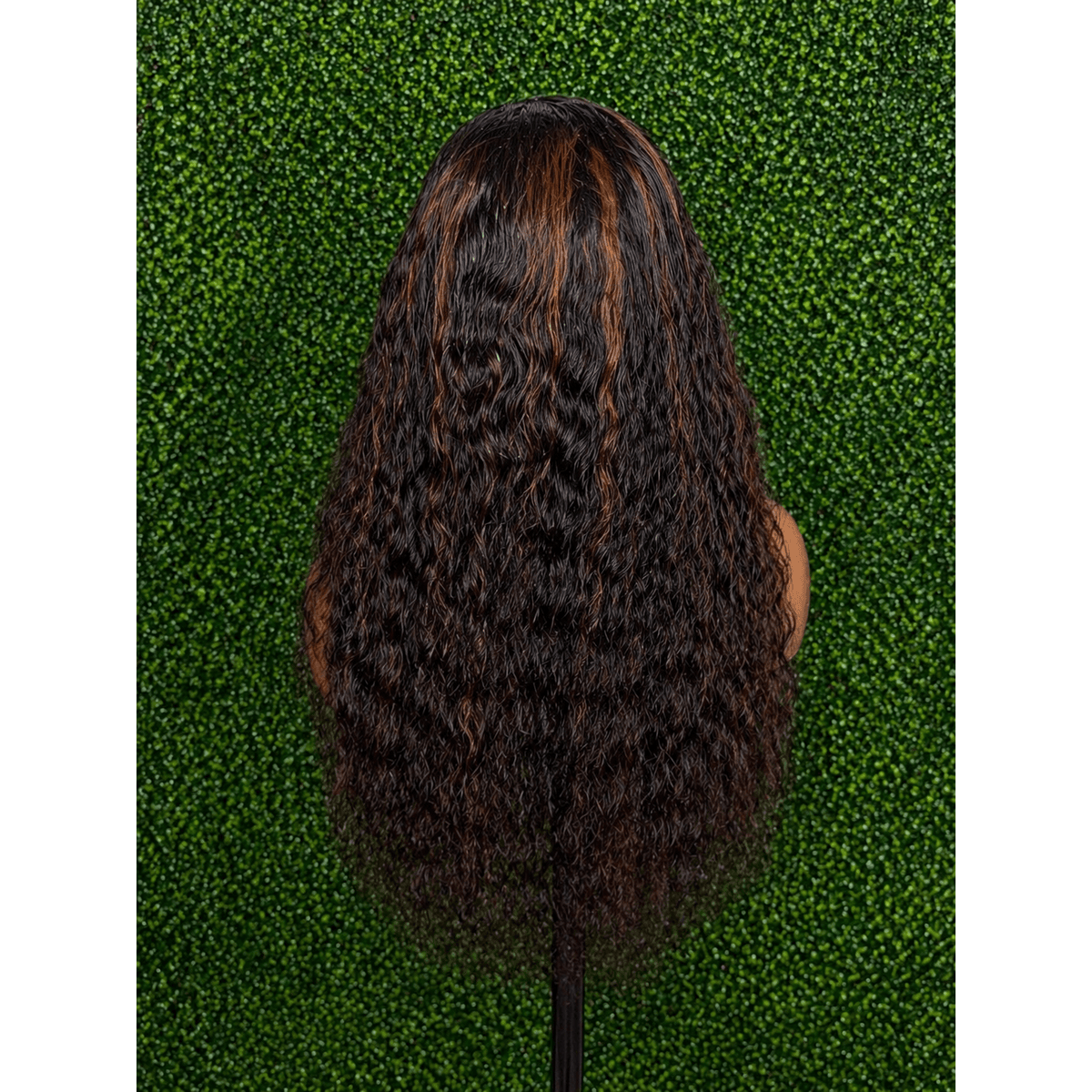 Perruque Lace Front 13x4 HD Deep Wave KB – 22 pouces, cheveux humains avec mèches brunes | Pré-épilée