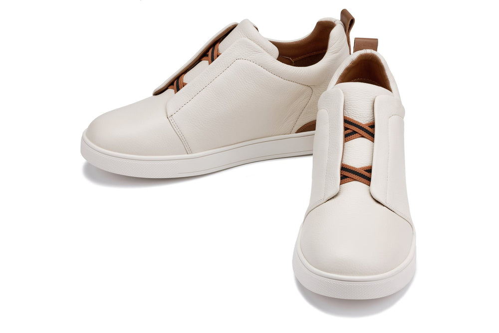CALTO - J1933  - 2.6 Inches Taller (Off-White) - Slip-On  Snoafers