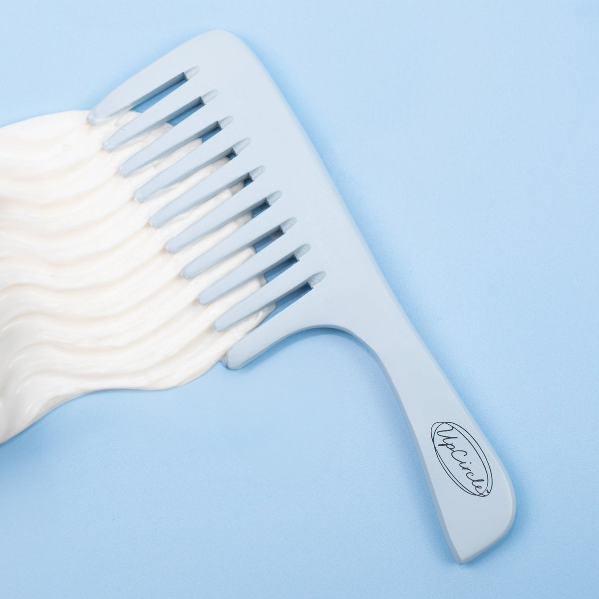 The Haircare Duo + Bamboo Wide Tooth Comb - Snipetell