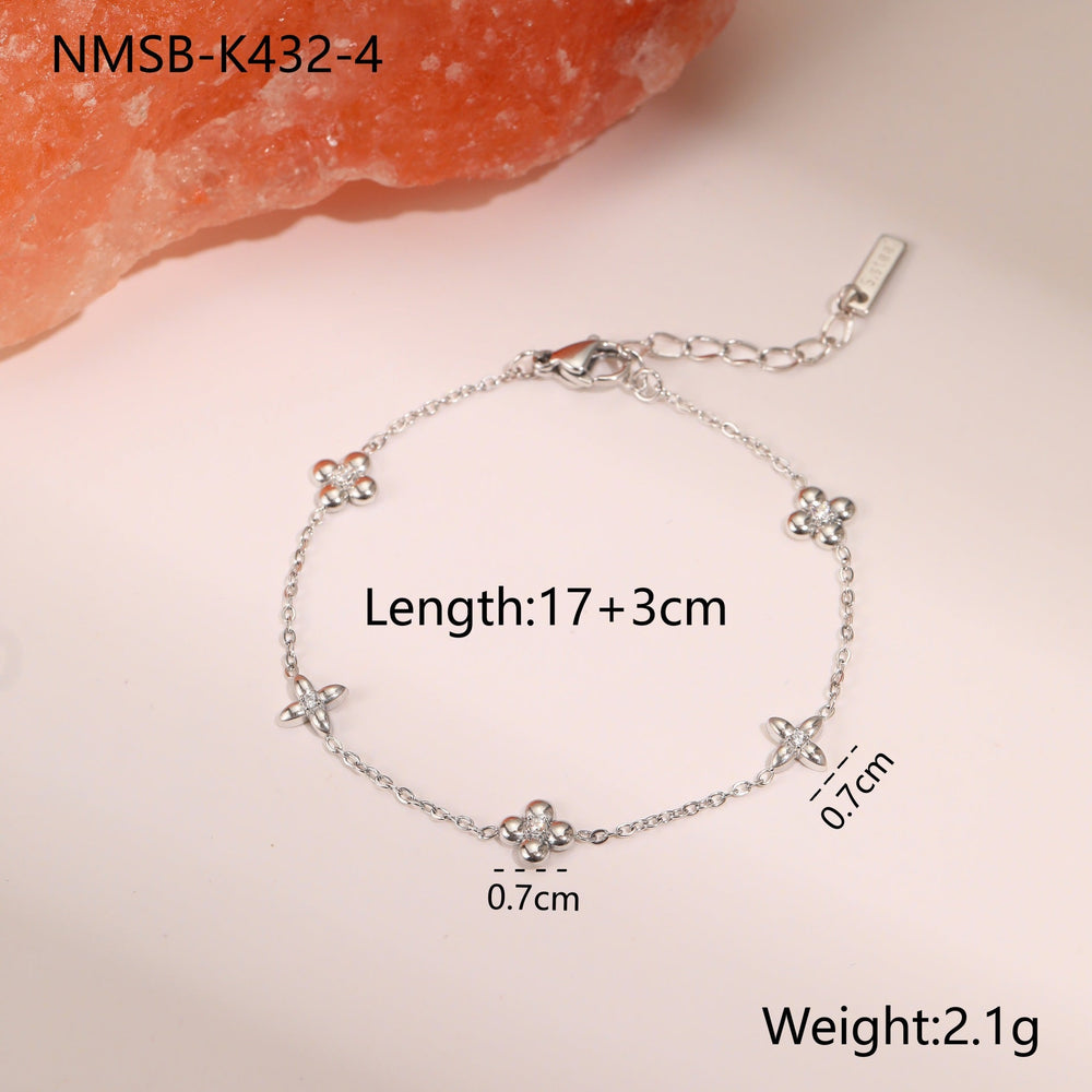 Titanium Steel Bracelet 18K Gold Plating Zircon Star Embellished Exquisite Light Luxury Hand Jewelry