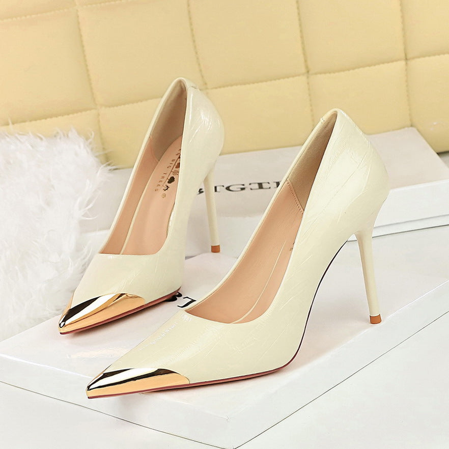 Cocktail Low Cut Women Shoes Pointed Stiletto Heels Tilta Metal Decoration Super High Heel Shoes