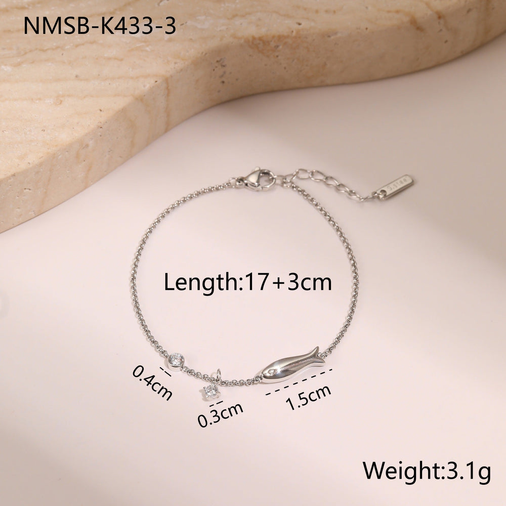 Titanium Steel Bracelet 18K Gold Plating Zircon Star Embellished Exquisite Light Luxury Hand Jewelry