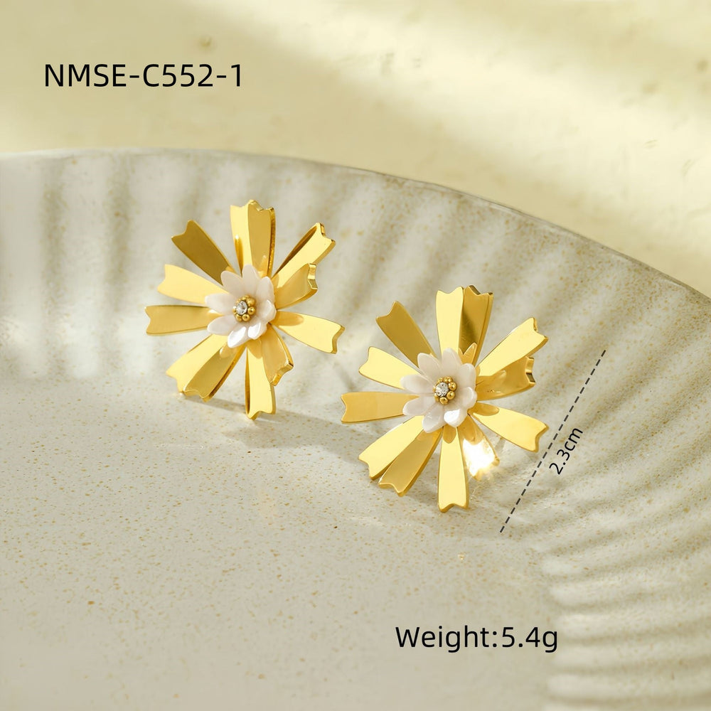 French Simplicity Sweet Lace Hollowed out Stainless Steel Studs Design Titanium Steel Earrings for Women