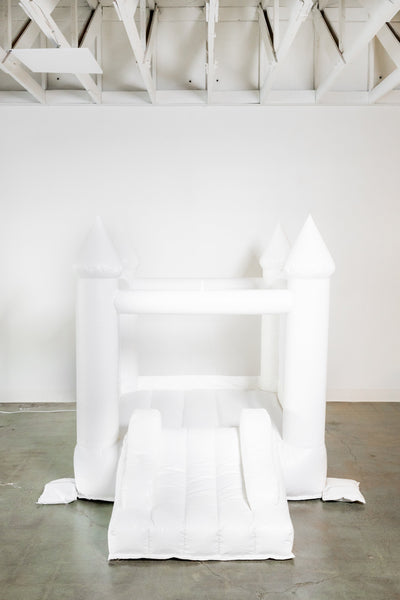 Mini Ava - White Bounce House with Cone Tops