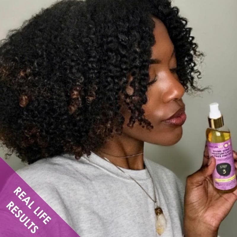 Étape 3 : Divine Shine Moisture Lock & Frizz Fighter (Pour boucles serrées)